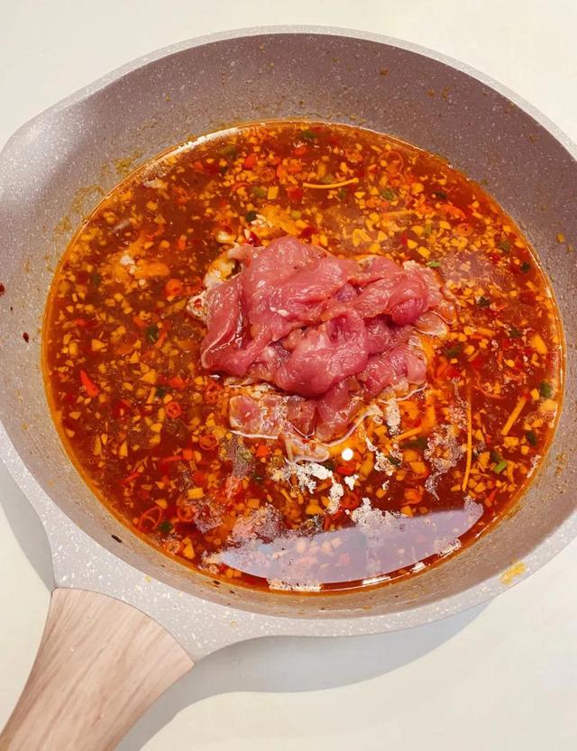 川味水煮肉片主要材料，正宗川味水煮肉片的家常做法
