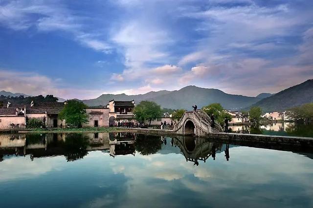 却把青梅嗅全诗赏析，却把青梅嗅