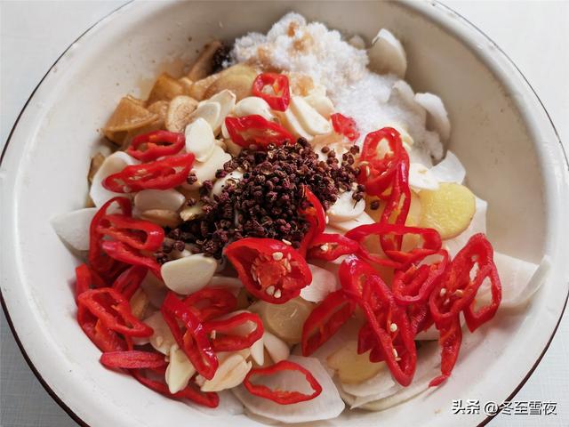 萝卜咸菜的腌制方法，萝卜咸菜的腌制方法全过程