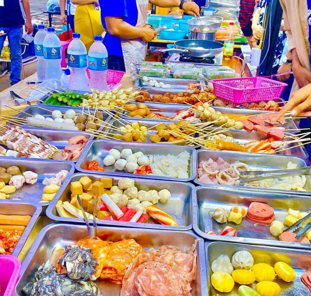 缅甸点灯节完整，实拍缅甸点灯节盛况