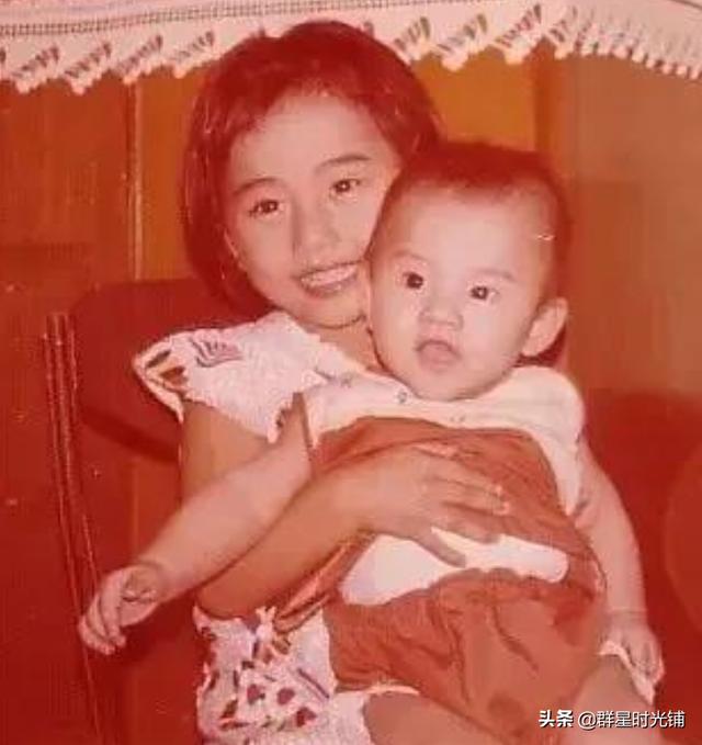 陈松伶和张铎结婚登记照，张铎陈松伶为表不离婚决心