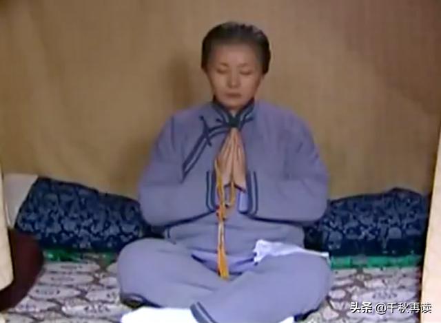 霸王别姬程蝶衣用手指抹口红，霸王别姬影评系列