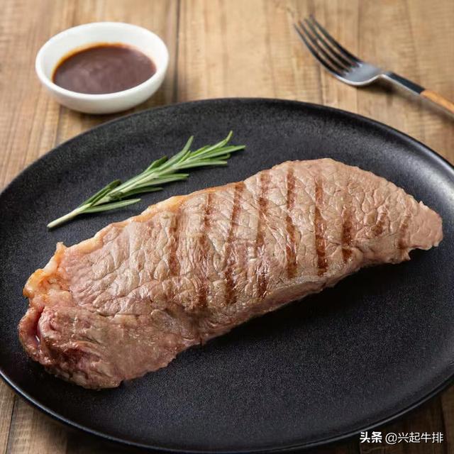 牛排摆盘花样图片，原来煎牛排可以如此简单