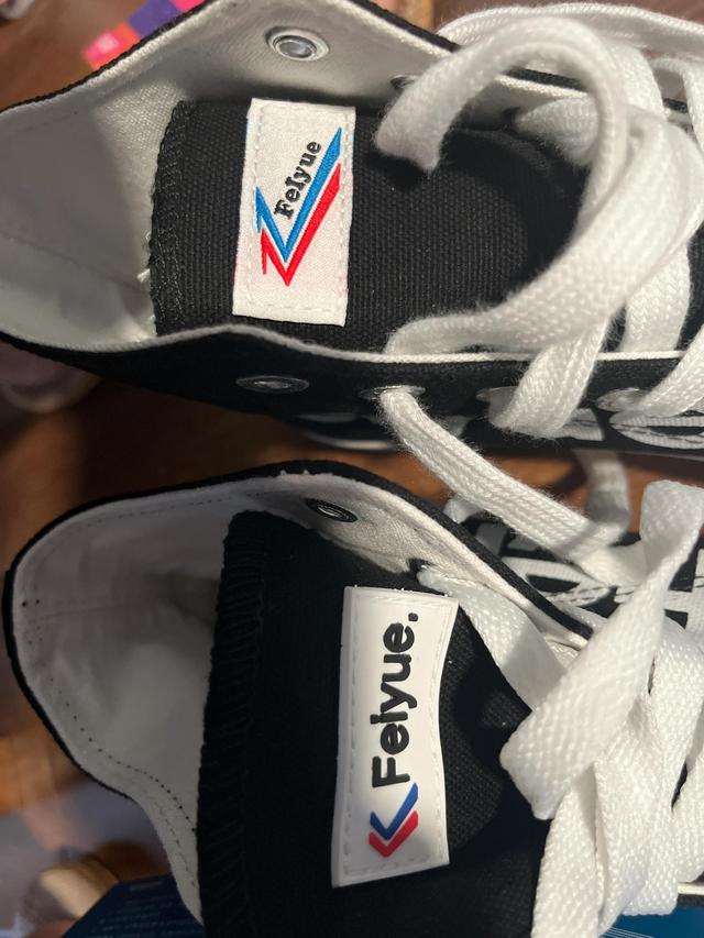 飞跃橡胶鞋怎么样，不同厂家飞跃帆布鞋测评