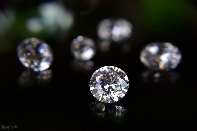 世界奢侈品牌排行榜，世界十大顶级奢侈品牌排行榜（2023全球高档和奢侈品牌价值50强榜单）