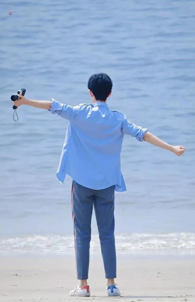 如果想念有声音，如果思念有声音你早已震耳欲聋