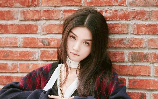 饶雪漫书模名单，一炮而红春夏书模出身逆袭金像影后