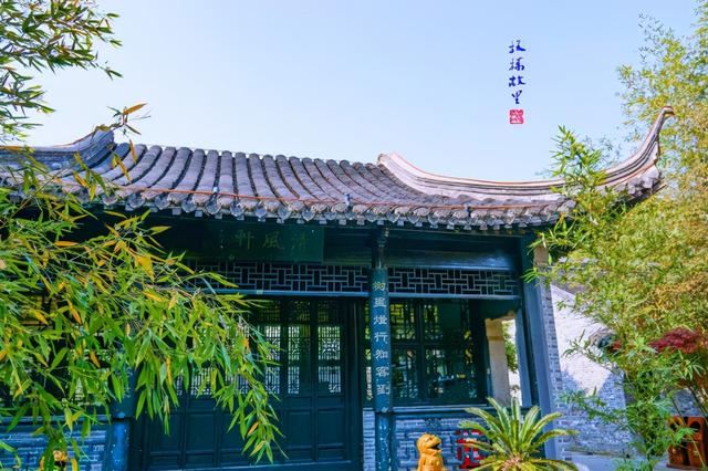 万亩油菜花海游玩攻略，奔赴川陕交界的巴山秘境