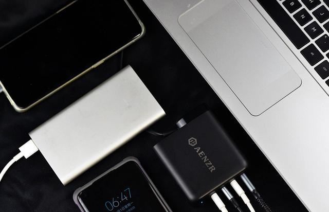 100w 120w氮化镓充电器对比测评，充电慢的解决办法