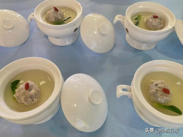 扬州虾爆鳝最正宗的做法，围观仙桃厨王争霸赛