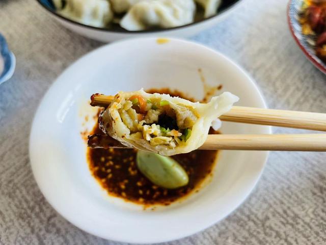 春节素馅饺子做法，北方家家吃饺子（纯春节素馅饺子馅做法大全）
