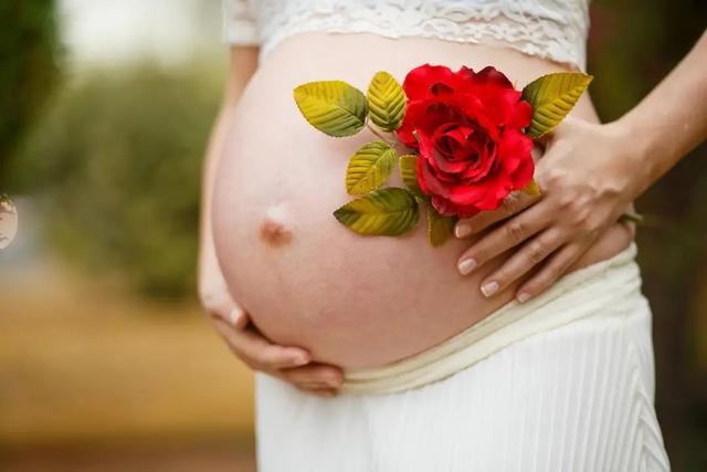 婴儿肥胖的原因(婴儿肥胖正常吗)