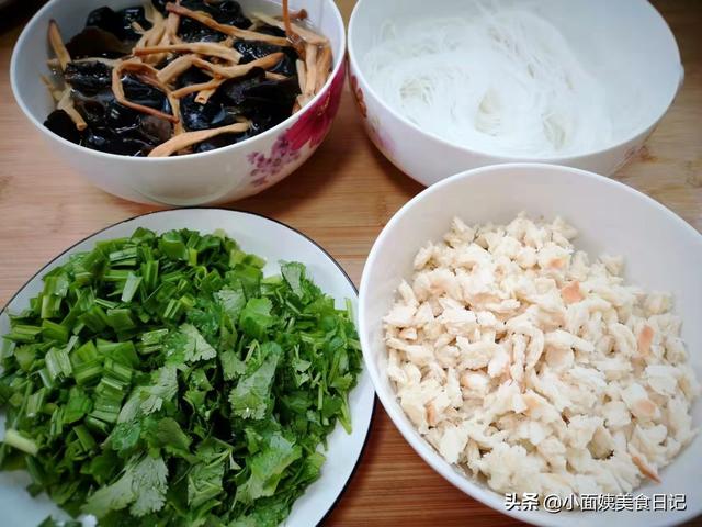 羊肉泡馍怎么吃，吃羊肉泡馍的正确姿势（体验舌尖上西安的味道）