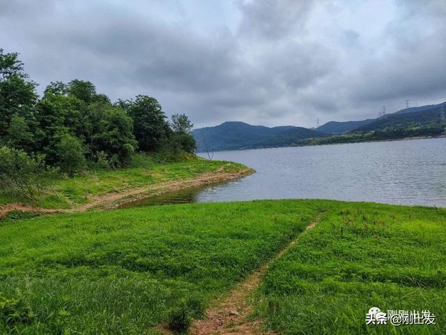 大连西郊森林公园爬山路线，徒步大连西郊国家森林公园