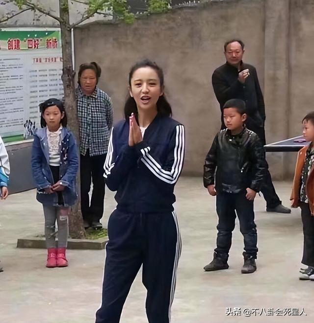 几位女明星的素颜你被谁惊艳到了，现实中路人脸