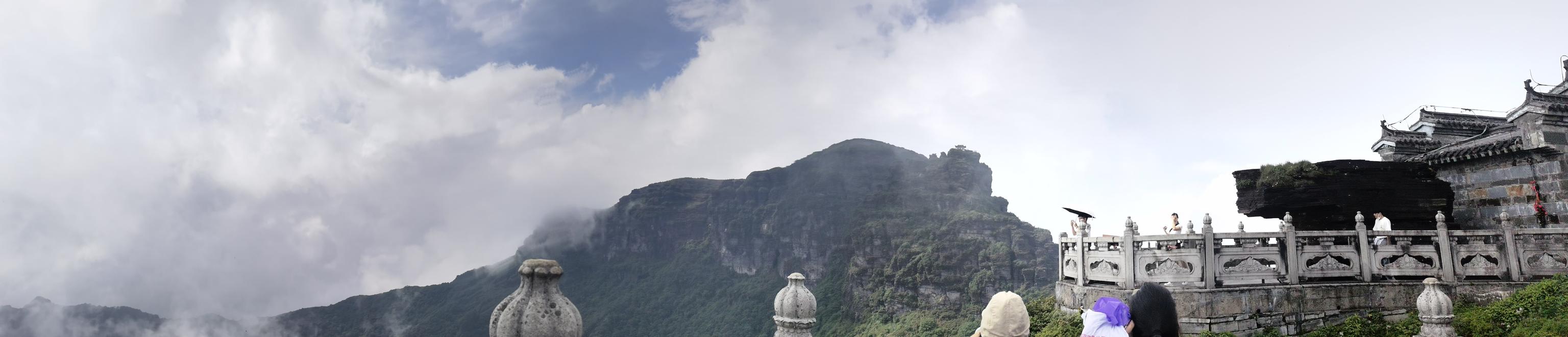 贵州铜仁梵净山，贵州铜仁梵净山风景区攻略（贵州省铜仁市梵净山风景区）