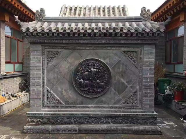 红楼梦贾府平面图，以林黛玉的路线画一张贾府示意图（《红楼梦》中大观园究竟在哪里）