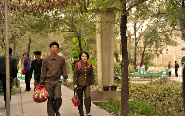 朝鲜边境城市有哪些，看看当地百姓的生活日常