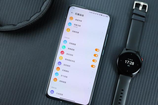 努比亚红魔手表功能，手环与手表怎么选