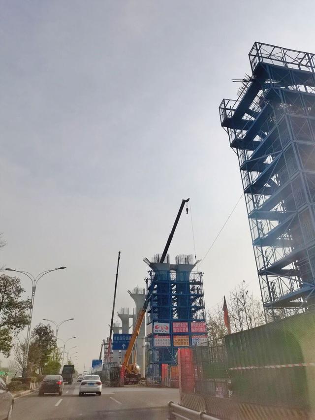 成绵高速扩容开通时间，成绵高速扩容项目铁板堰大桥全幅贯通
