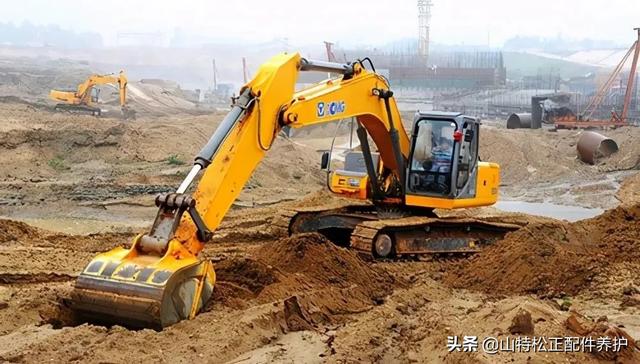 挖掘机怎么操作教程，看起来难其实很简单