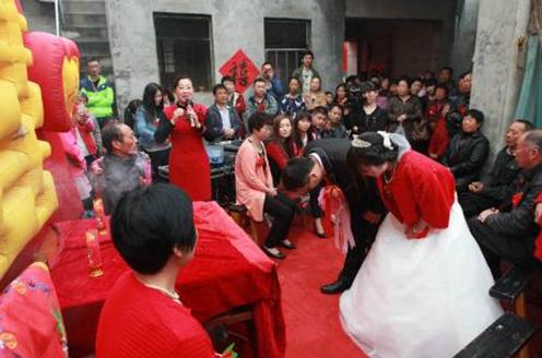 百岁老人陈秀英，百岁母亲陈秀英