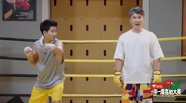 闫佩伦一年一度喜剧大赛助演，成为喜剧大赛2的最大赢家