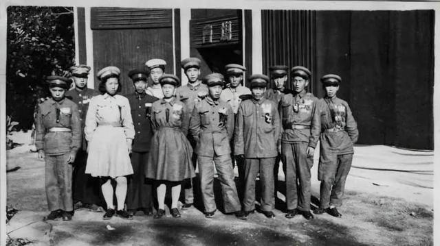 解放战争电影1000部故事片，百部旧电影解放战争故事片