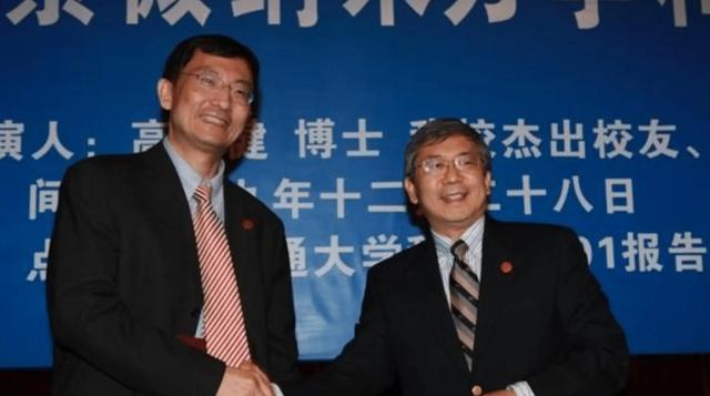 高华健哪一年从美国回归，神童高华健放弃国籍加入美国