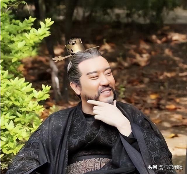三国演义中曹操介绍，三国演义中的曹操