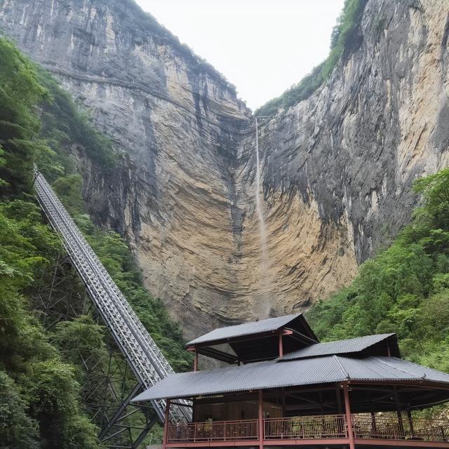 恩施必玩的三个景点，恩施必玩的旅游景点排名前十（三日游路线攻略详细介绍）