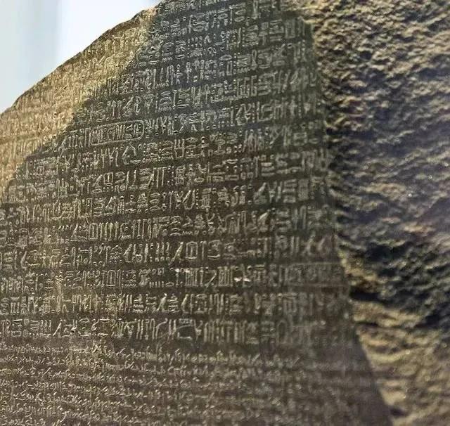 古埃及世界历史，从尼罗河到金字塔