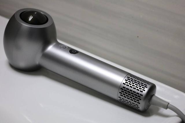 直白吹风机各个系列，有了它告别毛糙