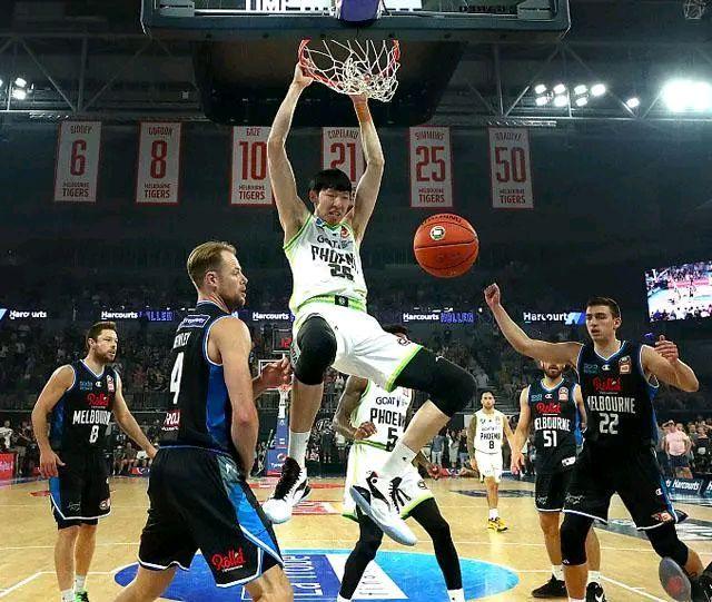 王治郅nba个人资料，45岁的王治郅