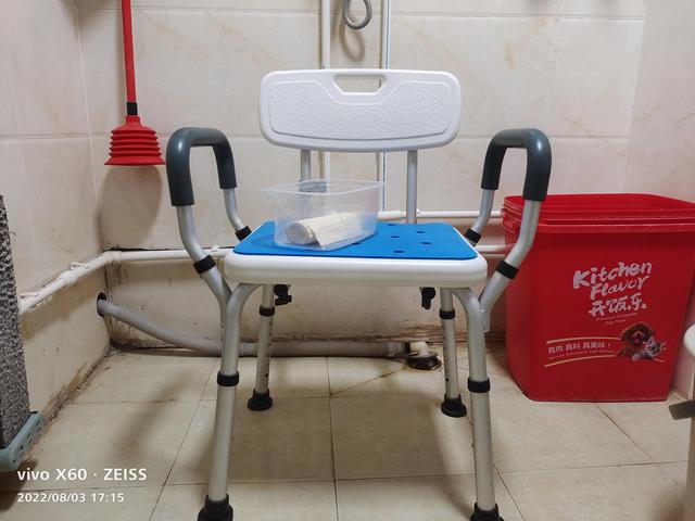 老年生活用品有哪些，盘点家里这几年买的老年人用品