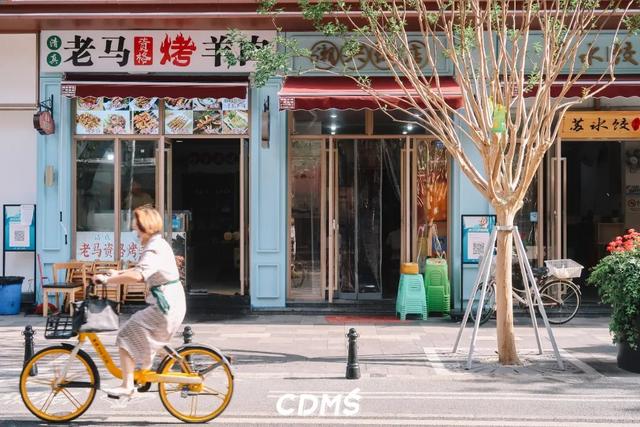 广州人吃成都火锅，广东女生被室友带去第一次吃成都火锅