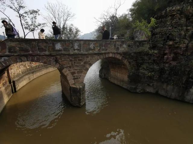 林县红旗渠简介，河南省安阳林州市红旗渠（红旗渠总干渠通水58周年）