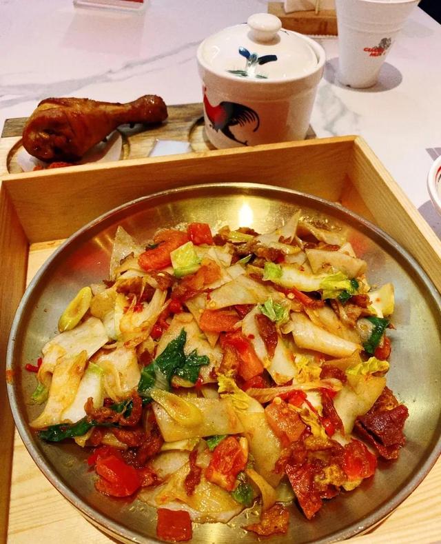 云南十八怪美食，云南最难忘的十道美食（云南十八怪之牛奶做成片片卖）