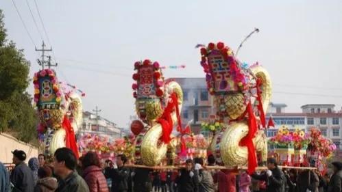 过年的习俗有哪些不一样，正月初一到正月十五都有哪些习俗