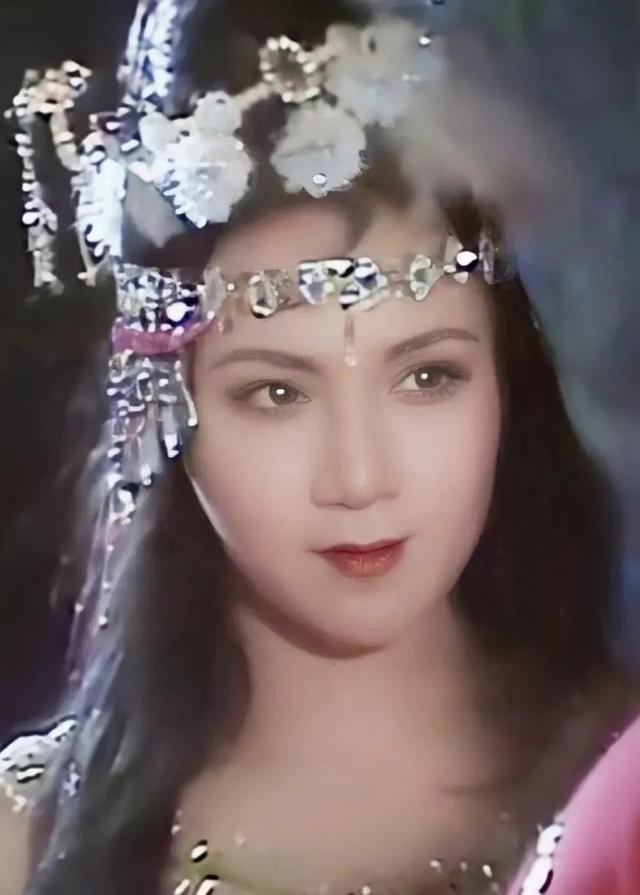 金鼻白毛老鼠精，西游记中金鼻白毛老鼠精