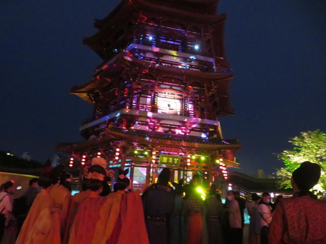芙蓉园游玩攻略，春节大唐芙蓉园游玩攻略（大唐芙蓉园游玩攻略）