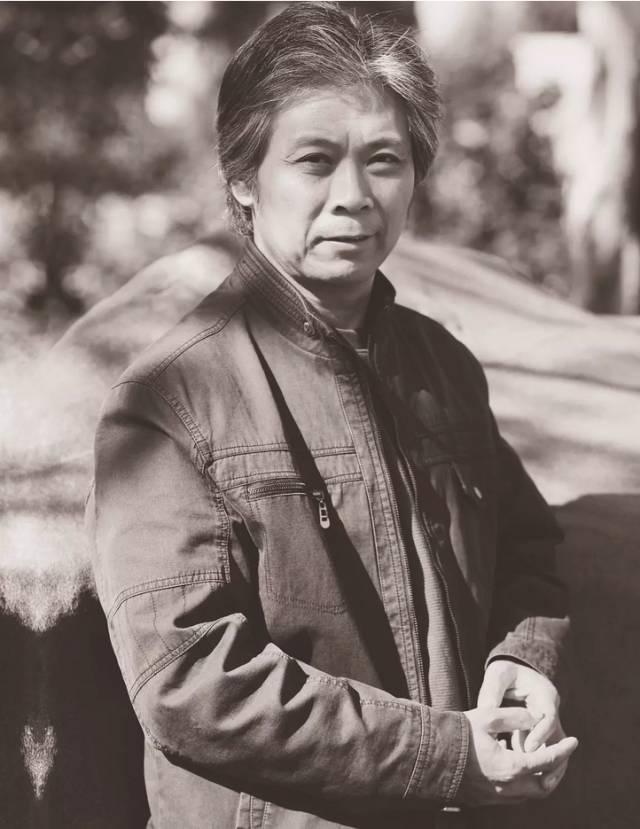 央美油画教授有哪些，央美教授唐勇力