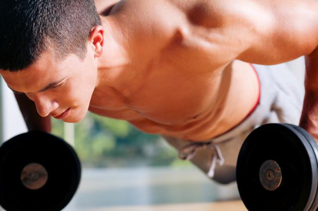 俯卧撑到底怎么做才有效，正确做俯卧撑或许带来5大好处