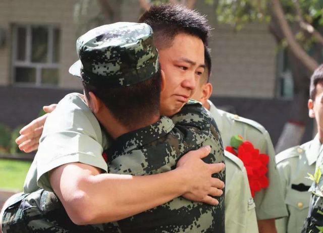 退伍和退役的区别，退伍与退役区别