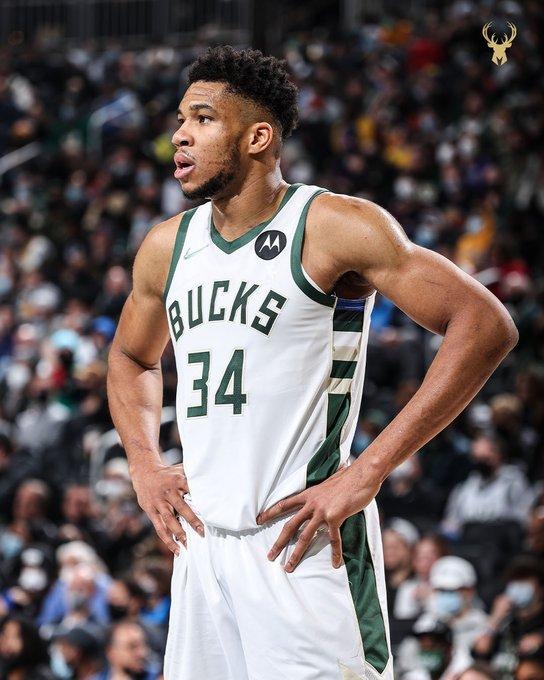 篮球中球员的得分盖帽，得分第3篮板第6盖帽第9