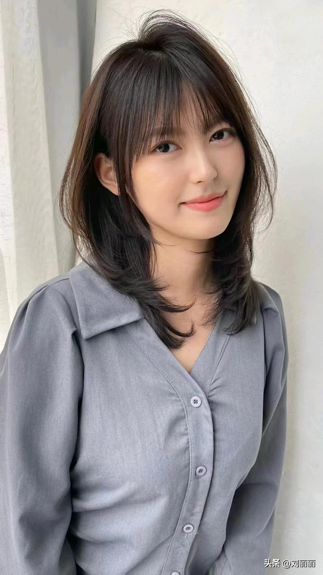 最流行的发型女，最美最时尚发型15款（12月最流行发型大全100多款）