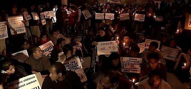 印度公交车惨案未成年人现状，印度19岁少女遭4人轮奸2天