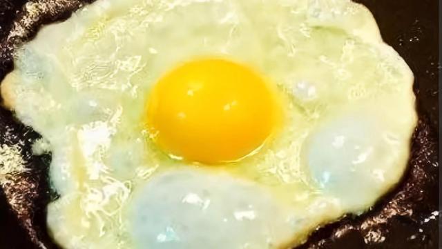 白醋的10个小妙用，把白醋倒在手心一搓