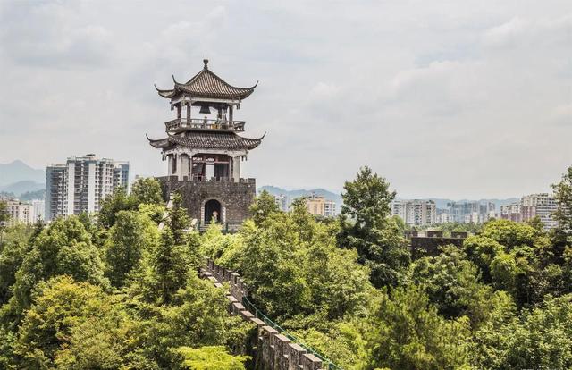 恩施必玩的三个景点，恩施必玩的旅游景点排名前十（三日游路线攻略详细介绍）