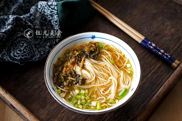 二月二龙抬头中午吃什么好，理发吃“龙食”讨彩头